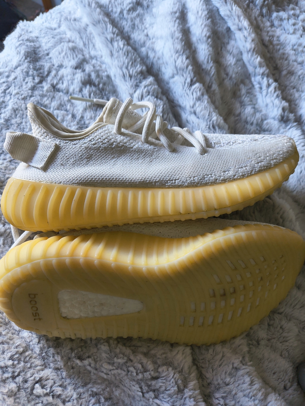 Yeezy Kids Cream and Yellow Low-Top Sneakers